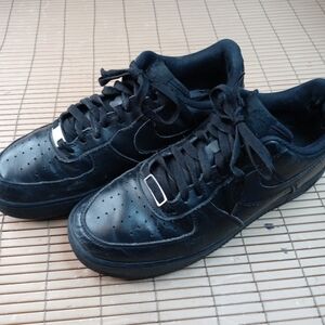 Nike Air Force 1 Low. Leather. Triple Black men's sz 10.5  (315122-001). 68pm